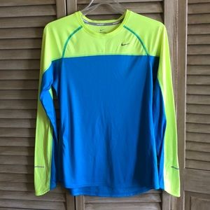 Nike running long sleeve shirt size L